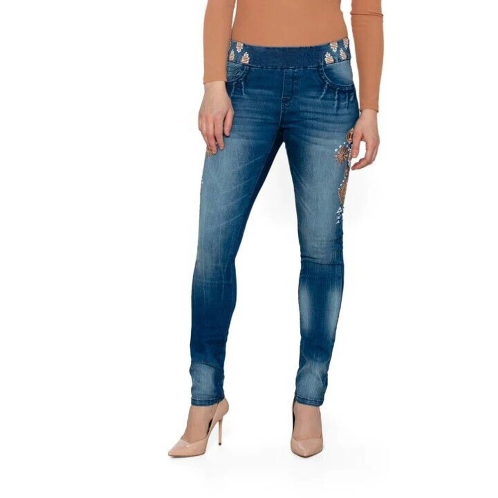 Stylish Blueberry Denim Pull-On Slim Leg Elizabeth Jeans - Size 14 - New w/ Tags